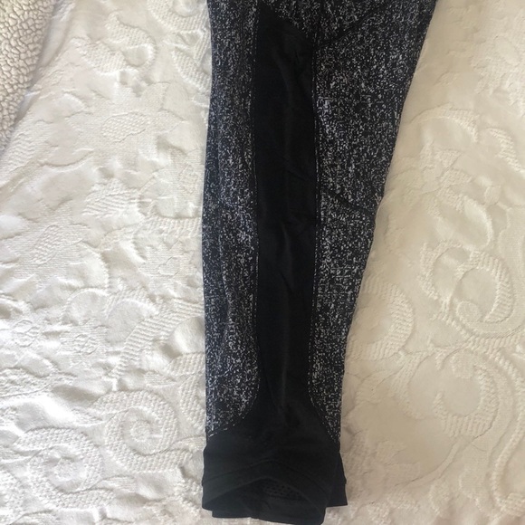 lululemon athletica Capri - Picture 4 of 5